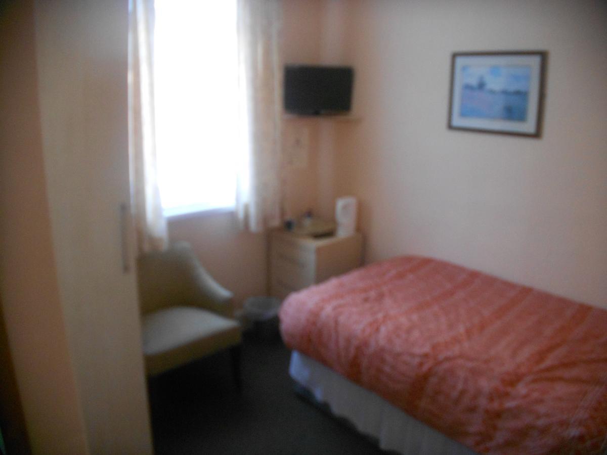 St Annes Bed and Breakfast Great Yarmouth Exteriör bild