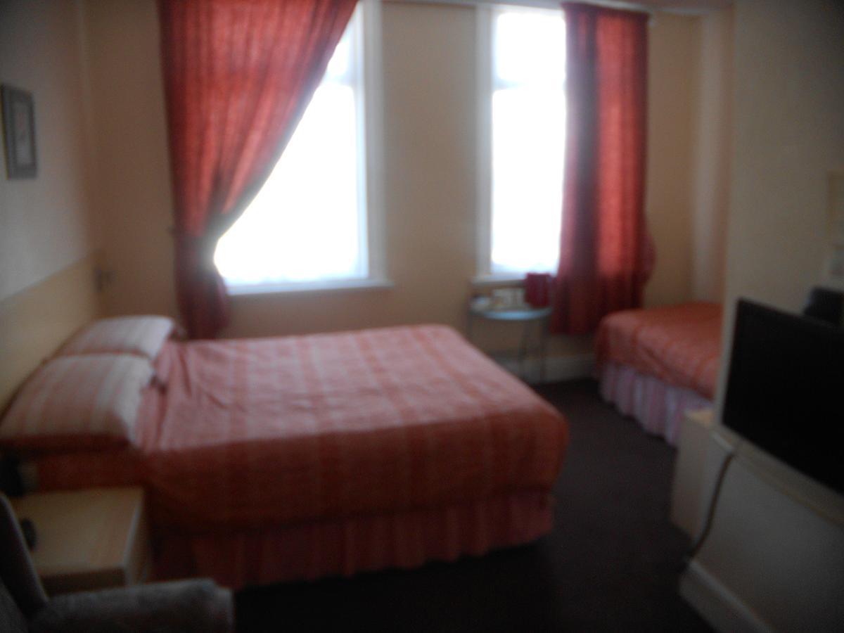 St Annes Bed and Breakfast Great Yarmouth Exteriör bild