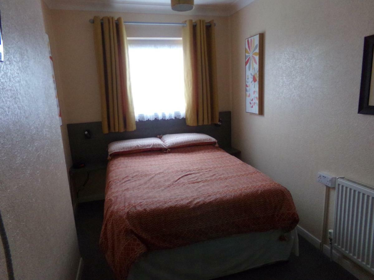 St Annes Bed and Breakfast Great Yarmouth Exteriör bild