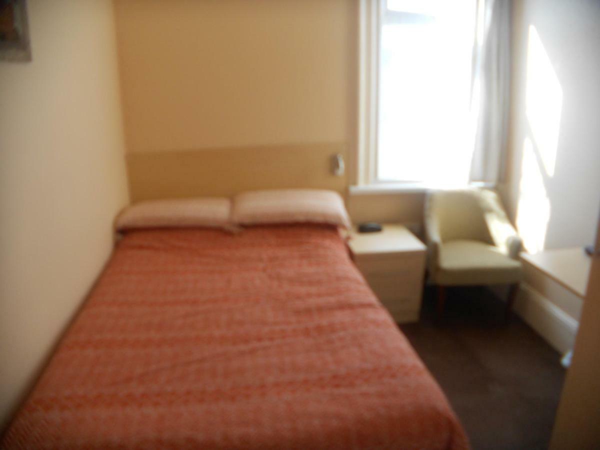 St Annes Bed and Breakfast Great Yarmouth Exteriör bild