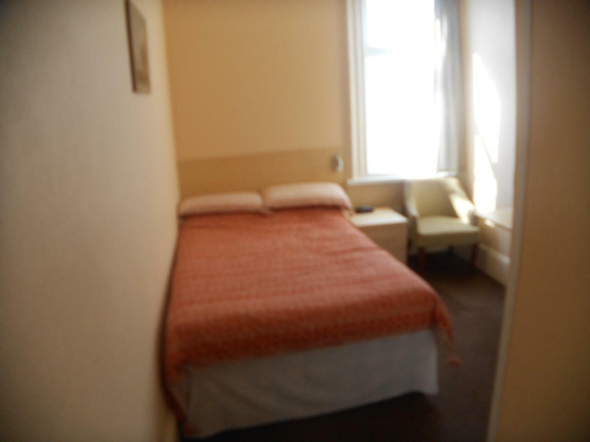 St Annes Bed and Breakfast Great Yarmouth Exteriör bild